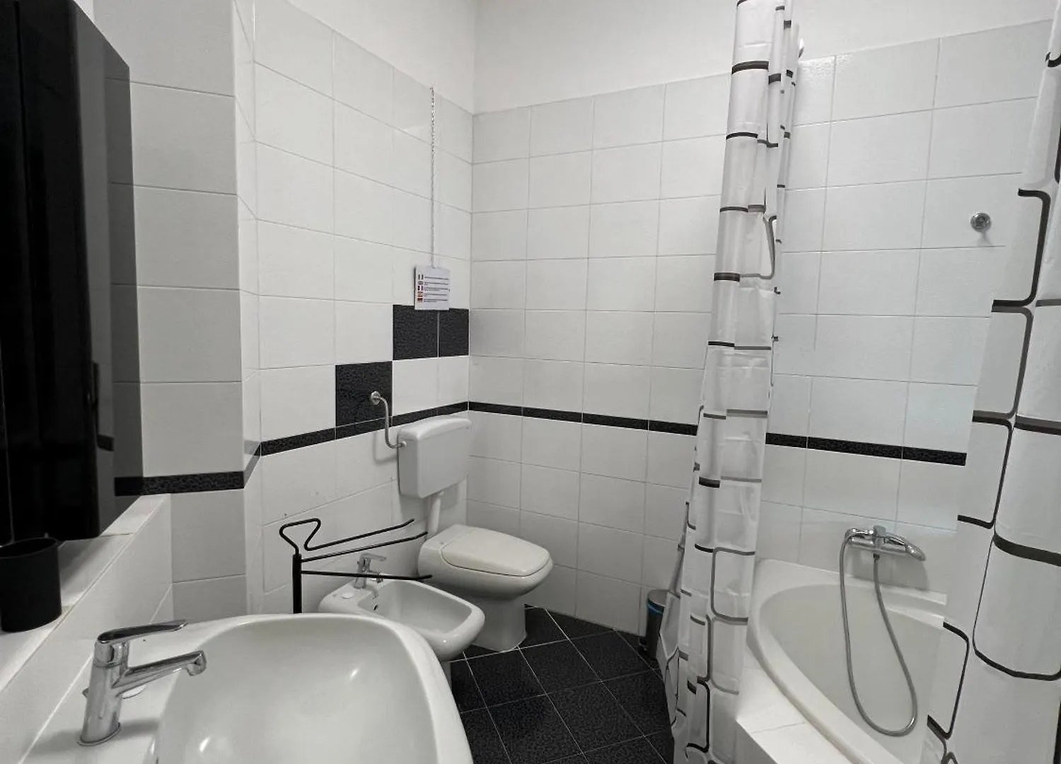 Settetrequattro Rooms Συρακούσες Bed and Breakfast